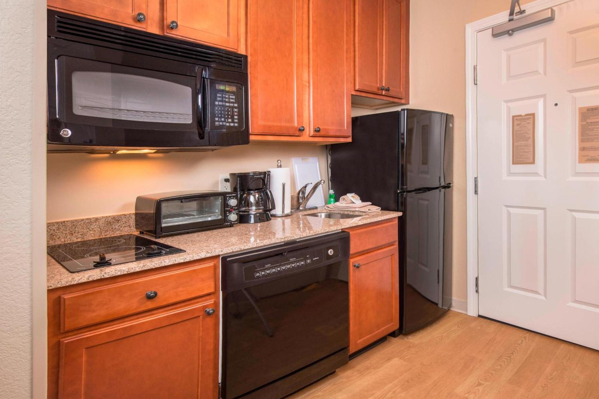Towneplace Suites By Marriott Clinton At Joint Base Andrews Экстерьер фото