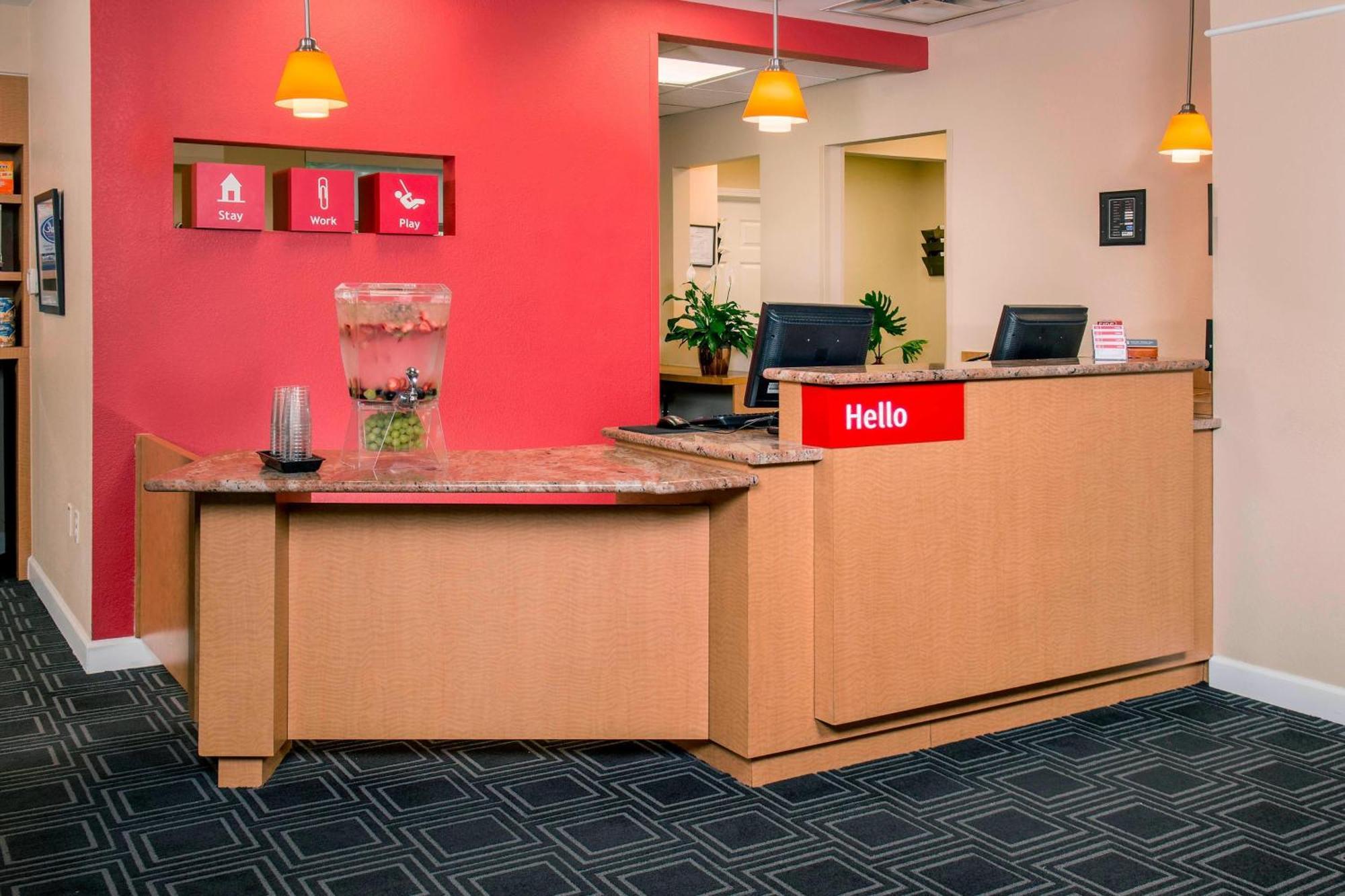 Towneplace Suites By Marriott Clinton At Joint Base Andrews Экстерьер фото