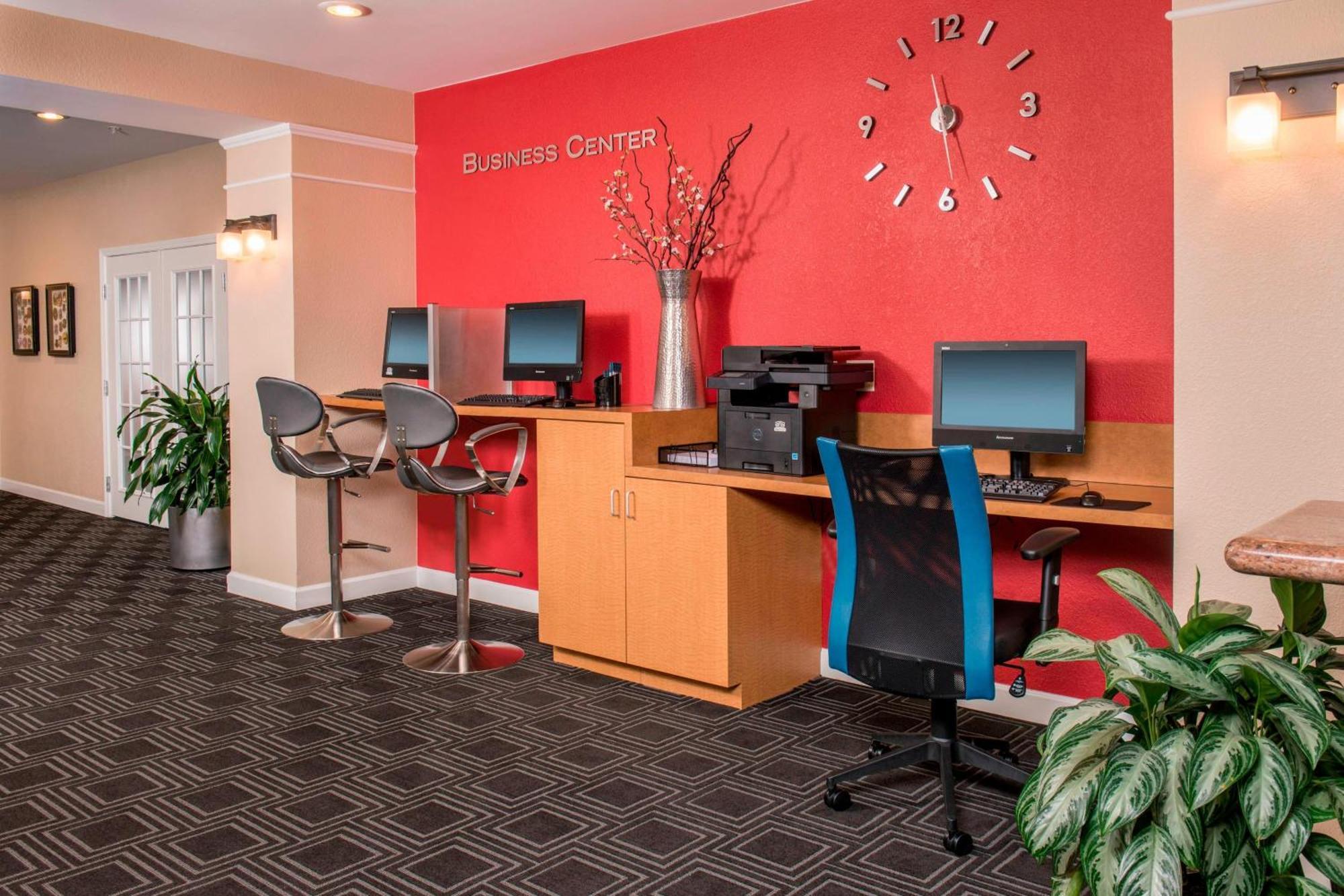 Towneplace Suites By Marriott Clinton At Joint Base Andrews Экстерьер фото